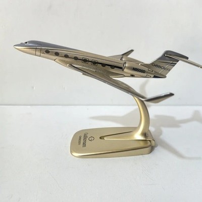 JASON TUTU Business Jet Gulfstream G650 Aircraft Diecast 1/200 Scale Planes