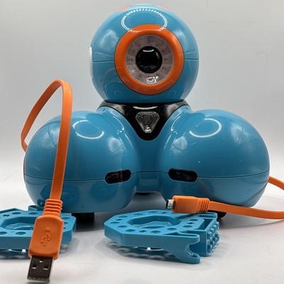 Dash Robot Blue Wonder Workshop FUN Stem Toy Charging Cable Included Model DA01