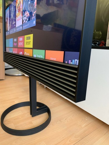 Bang & Olufsen BeoVision Horizon 40"/48" Floor Stand - Picture 4 of 5