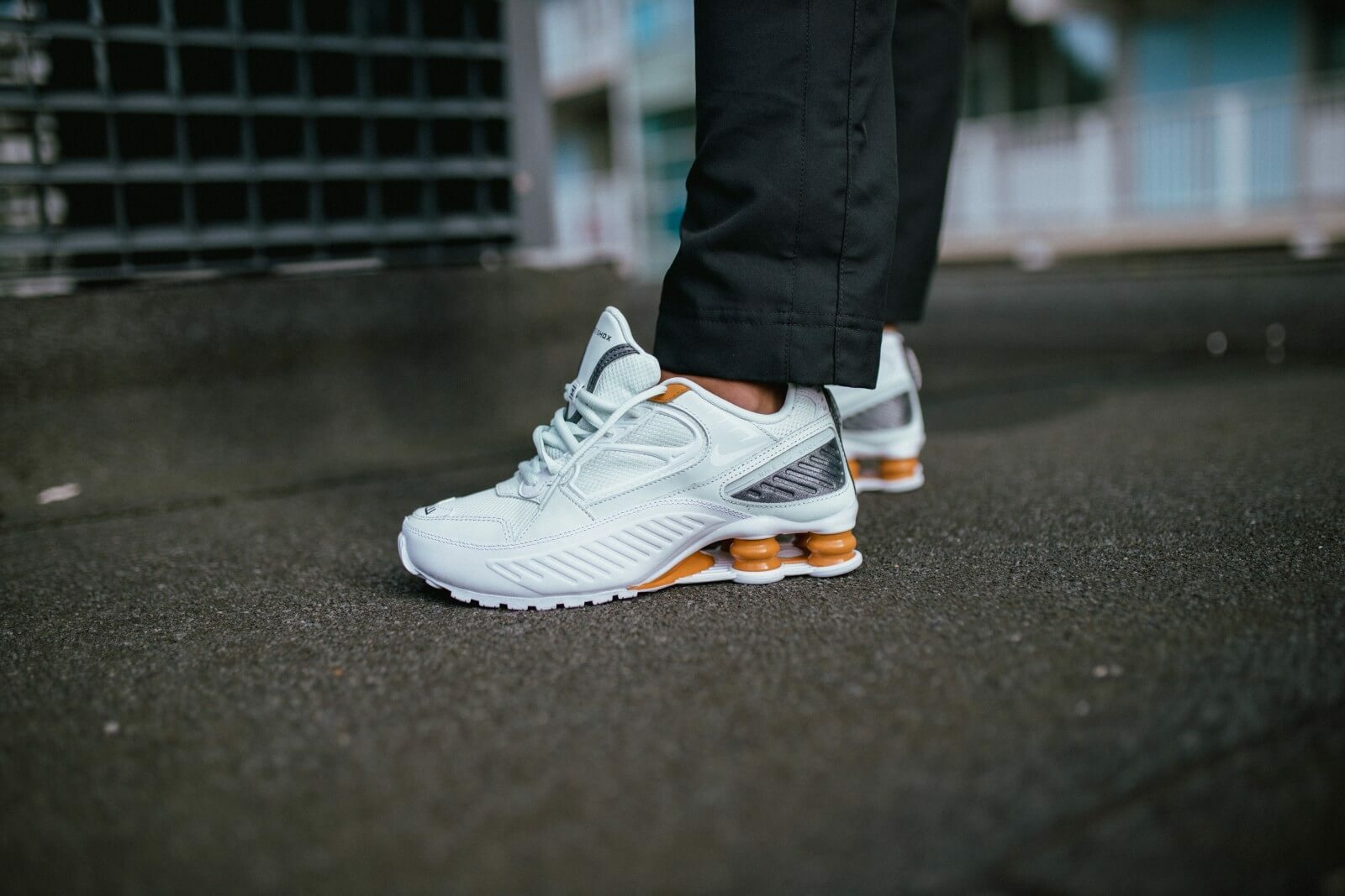 womens nike shox tennis shoes