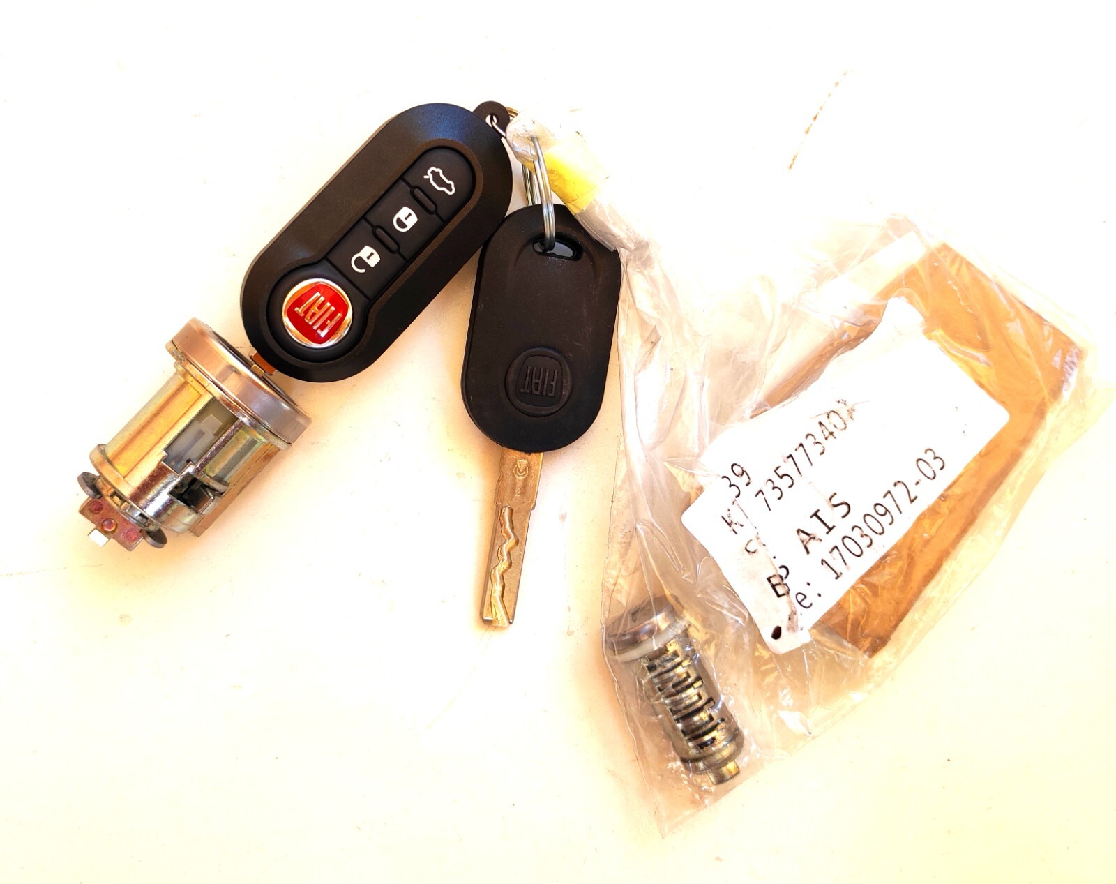 Cilindro Di Serratura Con 2 Chiavi Per Fiat Panda, Punto E Doblo' - Ricambio Per Porte Esterne