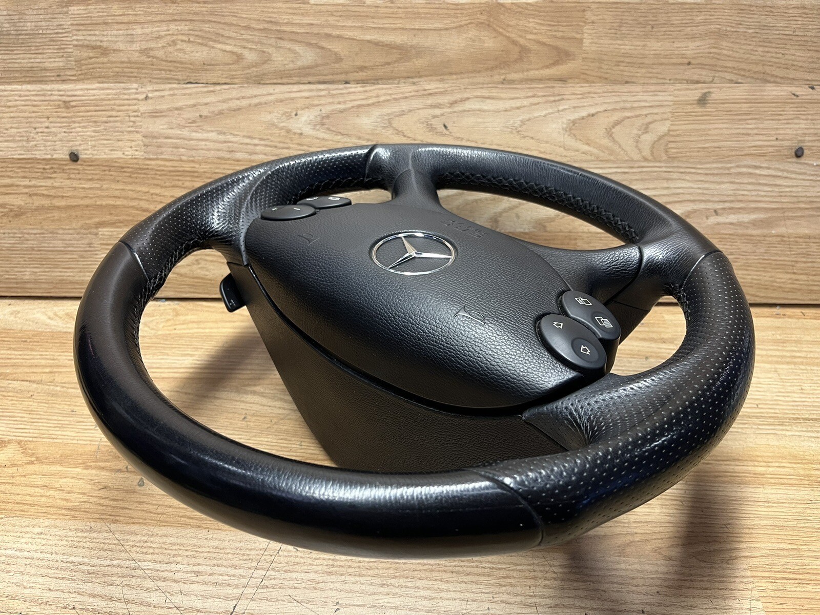Mercedes CLK W209 AMG Sport Paddle Shift Steering Wheel + SRS in Black