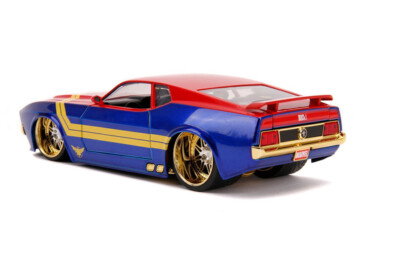 ミニカー CAPTAIN MARVEL &amp; 1973 FORD MUSTANG MACH Amazon.com: Jada Marvel 1:24 1973 Ford Mustang Mach 1 Die