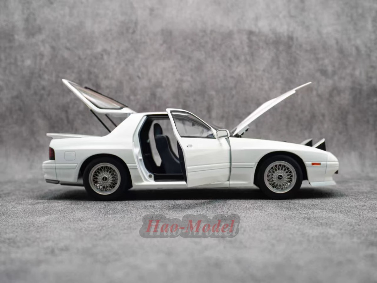 WHELARTダイキャスト 1:18スケール マツダ RX7 FC3S モデル 1/18 Mazda Savanna RX-7 RX 7 FC3S Whelart White Diecast