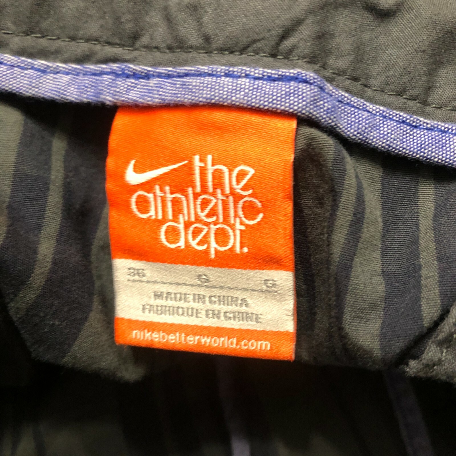 SCHÖNE Nike The Athletic Dept grau blau gestreift flache Freizeitshorts