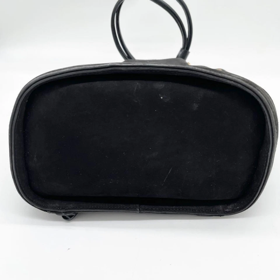 Salvatore Ferragamo Vara Mochila Bolsa Bolso Color Negro Dorado Usado Foto 4 de 4