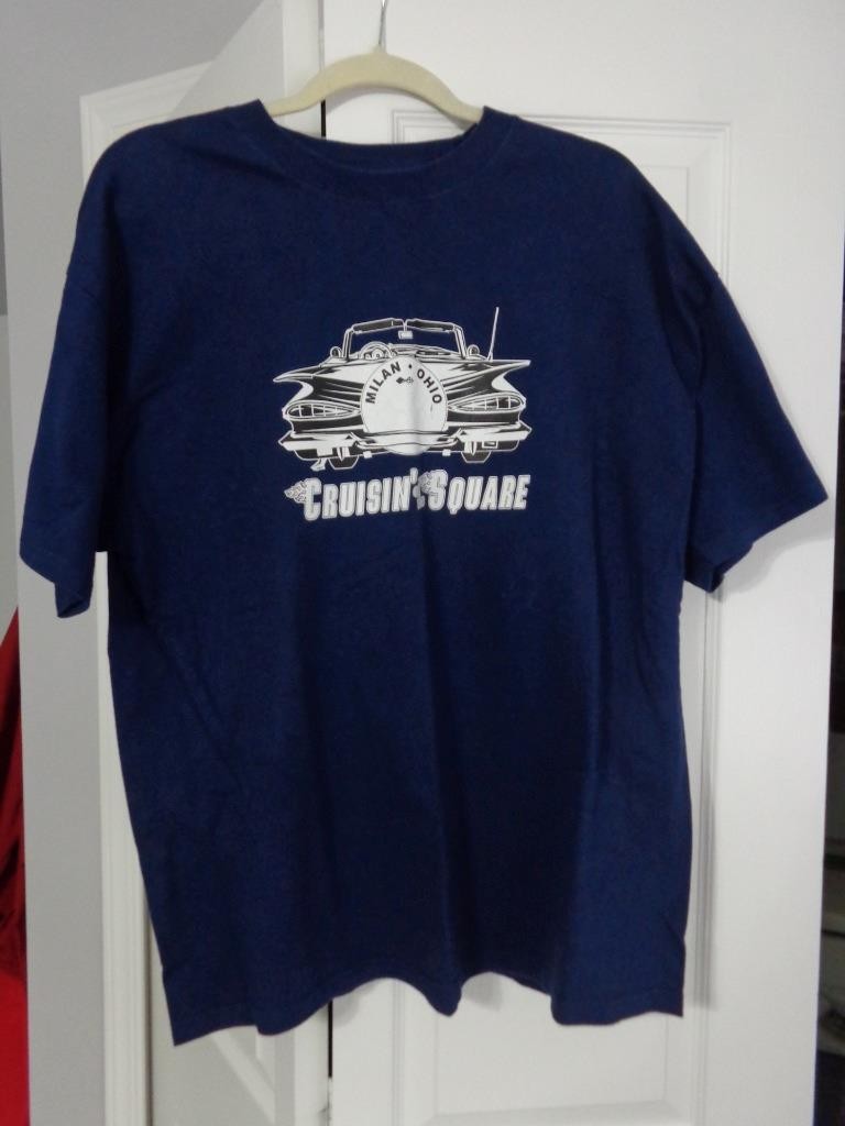 MILAN OHIO "CRUISIN ON THE SQUARE" BLUE T-SHIRT ADULT X-LARGE CHEVROLET IMPALA