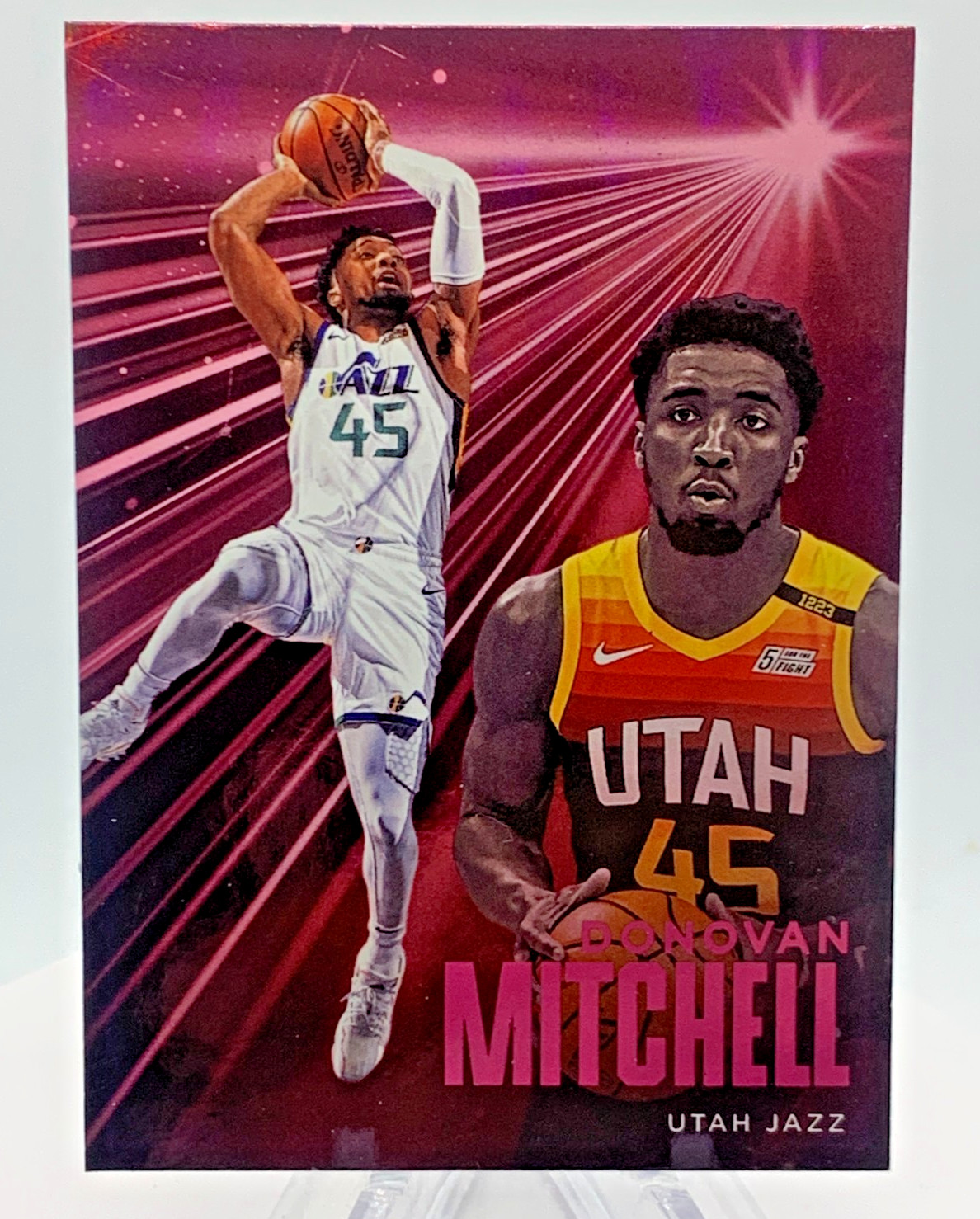 2020-21 Panini Chronicles - Essentials Donovan Mitchell #235 Pink