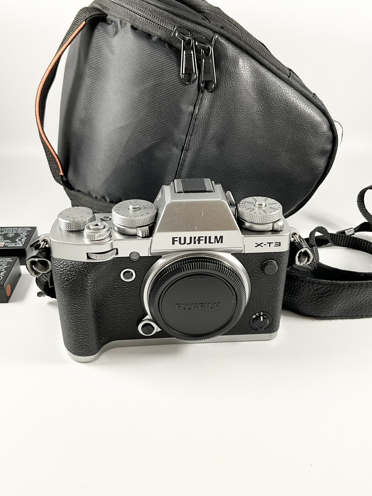 Fujifilm X-T3 26.1 MP Mirrorless Camera - Silver (Body Only) - Only 137 Shots
