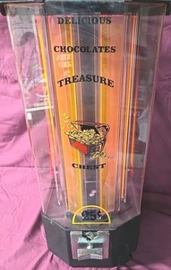 VINTAGE Hershey's Nuggets/ Reeses PB Cups 25 Cent Vending Machine With Key Works