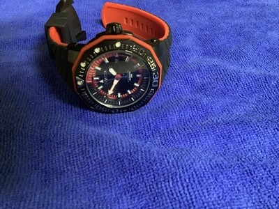 Invicta 23031 Pro Diver Reserve Automatic Swiss Made SW200-1 26J Runs Great Nice
