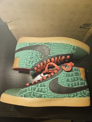 Nike Blazer Mid Top Men s Sneakers Green Animal Print Lace-Up 375723-301