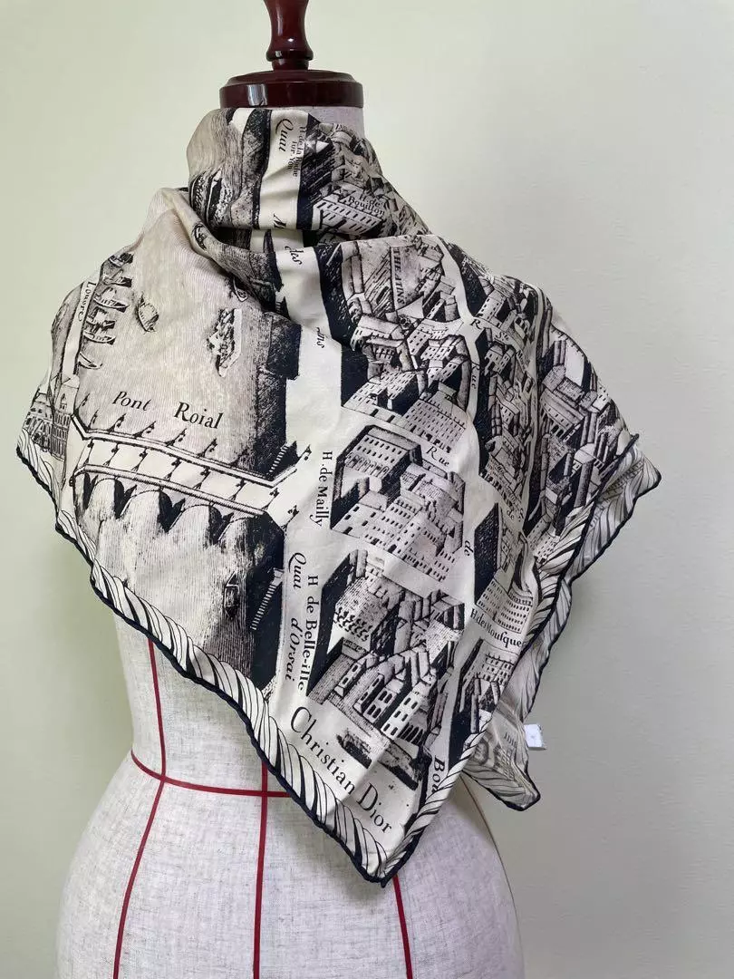 Foulard Christian Dior soie carte de Paris beige clair gris 88x86cm design années 90