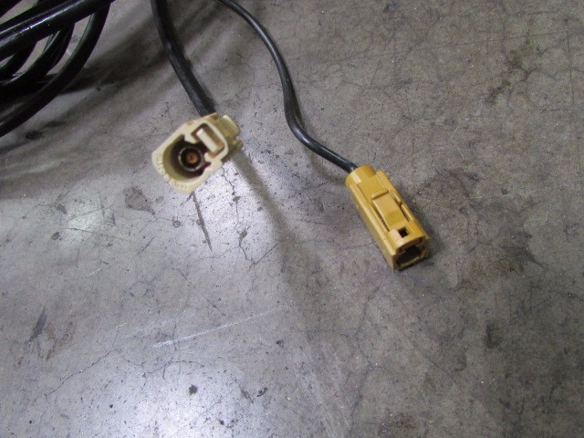 Maserati Quattroporte, Radio Antenna Wire Harness, Used, P/N 191149