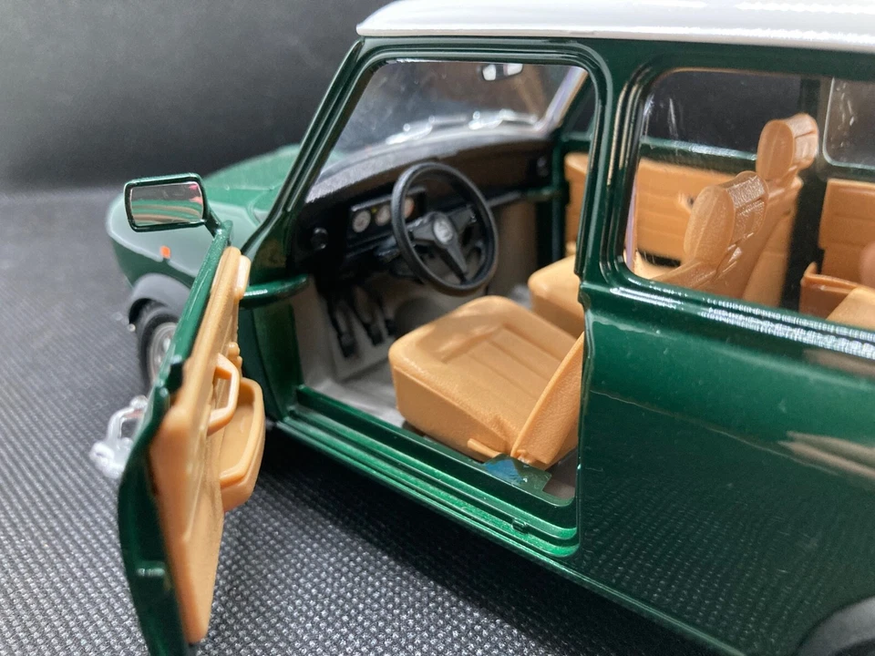 Bburago Mini Cooper scala 1:16 ottime condizioni senza scatola - Immagine 2 di 4