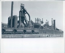 1940 Photo Press Business Water Steam Equipment Smokestacks Coal Cars 8x10