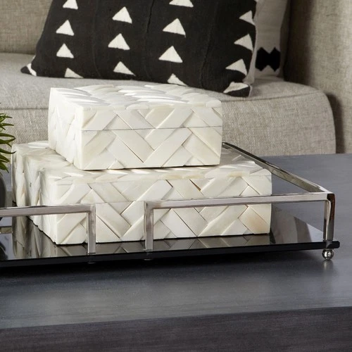 Cyan lighting - Cumberland - small Container - 6 Inches Wide by 2.75 Inches High - Picture 3 of 4