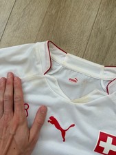 Preços baixos em Suíça National Team Roupas e Souvenirs para fãs