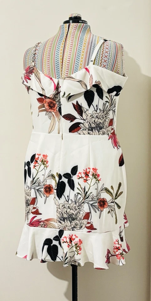 Mini Vestido City Chic Talla Grande M 18 Blanco Rojo Floral Fiesta Noche Foto 4 de 4