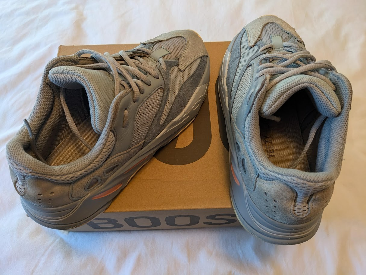 Adidas Yeezy Boost 700 Size 9.5 (Pre-Owned) thumbnail 5