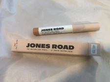 Jones Road The Neutralizer Pencil Light Peach Pink Color New in Box sale gift