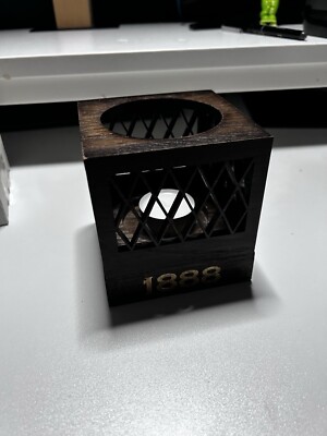1888 Brugal Rum Holz Kerzenhalter oder Flaschenständer