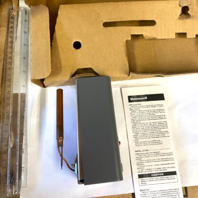 Honeywell Hi-Limit 100-200° Boiler Aquastat Controller Manual Reset L4006E 1125