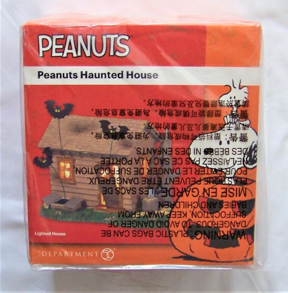 Dept 56 PEANUTS HAUNTED HOUSE 6005589 NRFB Lighted Bldg trickor