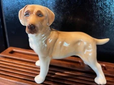 COOPERCRAFT Made in England GOLDEN LABRADOR RETRIEVER 9" LONG 7" Tall Vintage