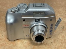 Olympus Camedia C-5000 Zoom Digital Camera 5.0 MP 3X Optical Zoom Silver