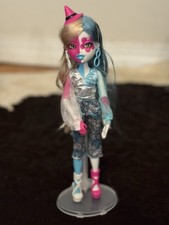 Bratzillaz Glam Gets Wicked Switch-A-Witch