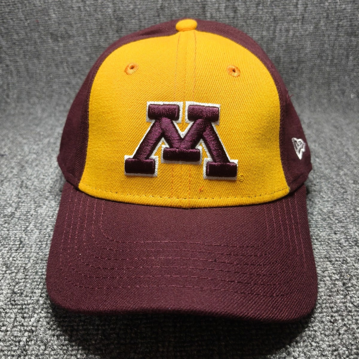New Era 9FORTY Minnesota Golden Gophers NCAA Maroon Gold Adjustable Hat Cap