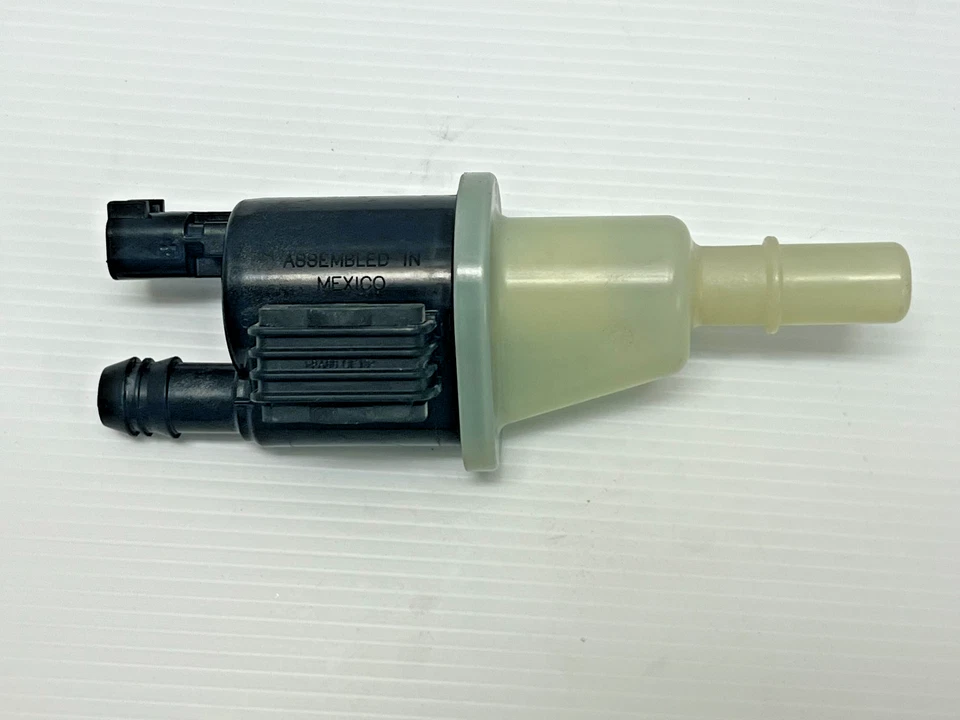 Vapor Canister Purge Valve For 2016-2018 Lincoln MKZ OEM HU5A-9G712-DB Foto 2 de 3