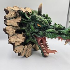 99 WUI Resin Dragon Head Wall Sculpture   READ