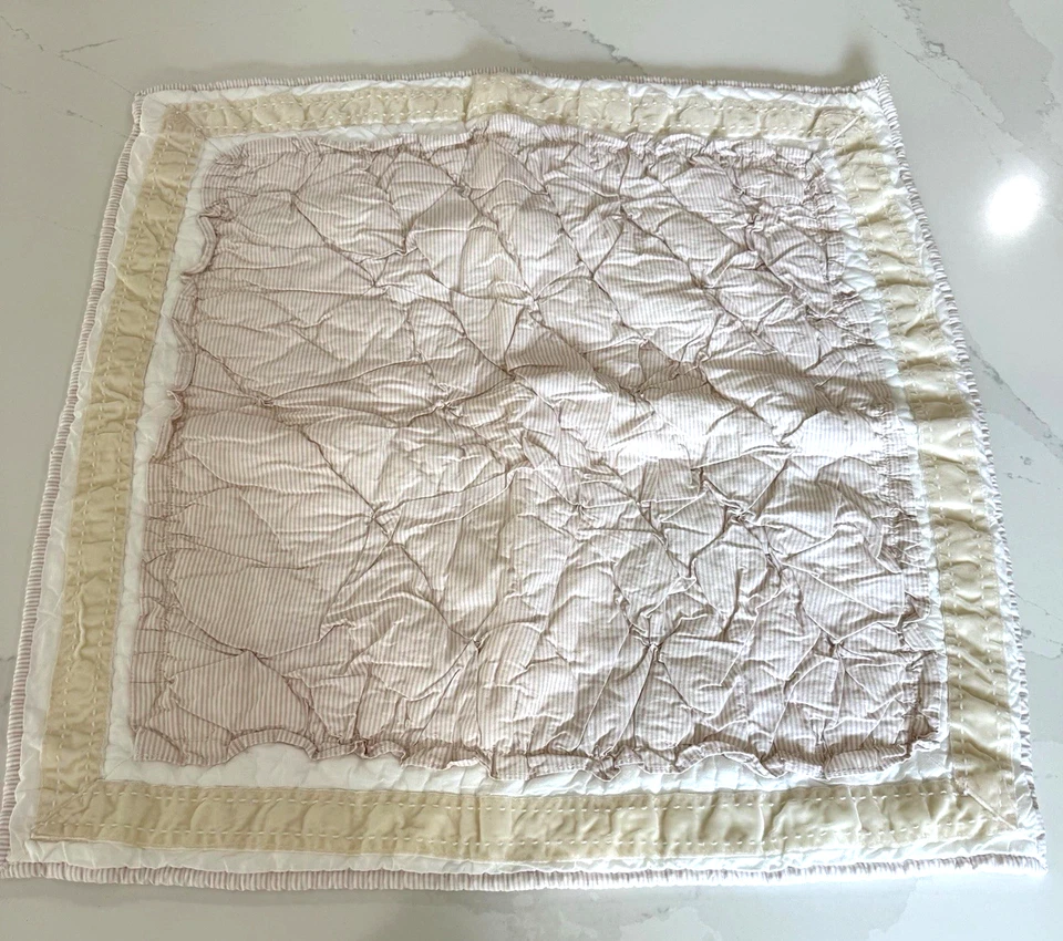 3 fundas acolchadas Pottery Barn Kids 2 estándar 1 euro rosa blanco rayas volantes usadas en excelente estado Foto 4 de 4