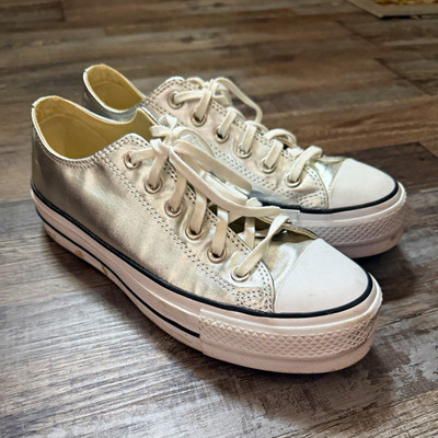 Converse All Star Low Top Silver/White Canvas Lace-Up Sneakers US 8 EU 39