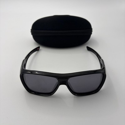 OAKLEY Chaminade Sunglasses OO9492 Black Frame Polarized w/ Case