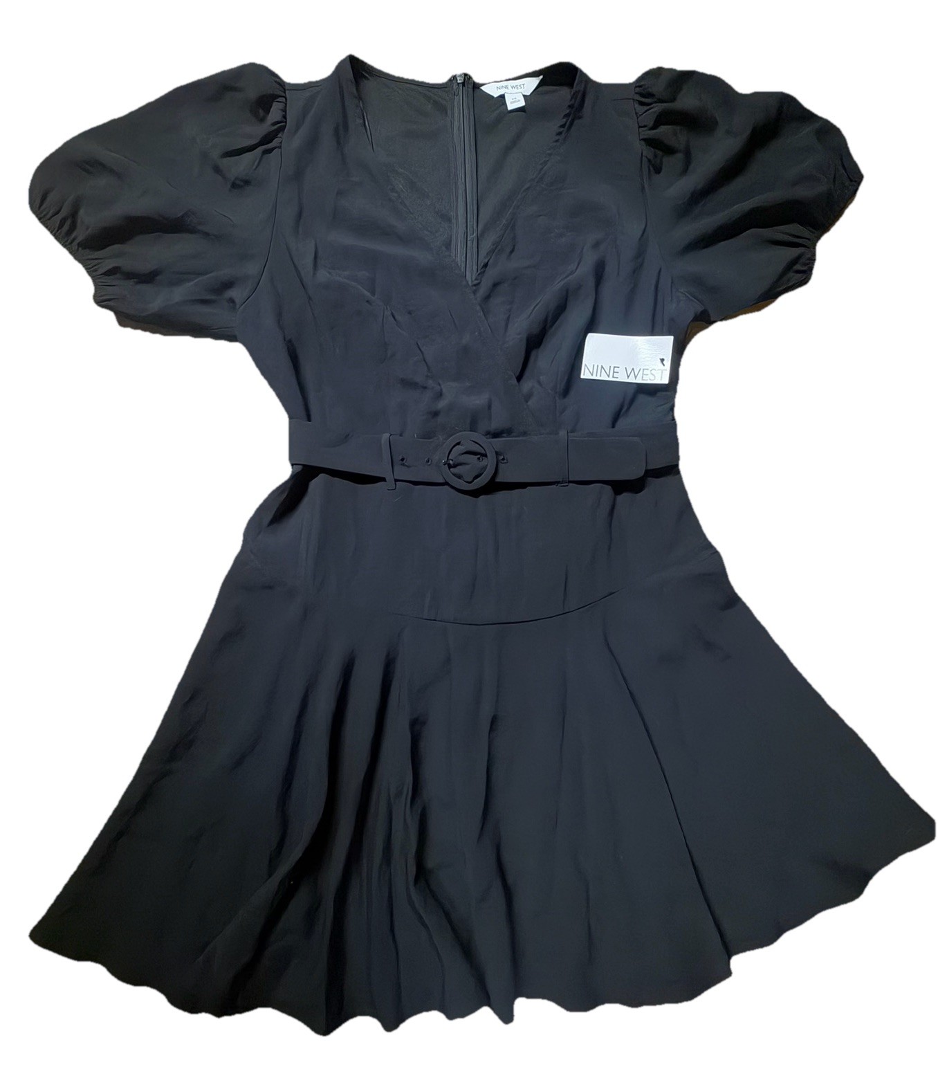 Mini Vestido Para Mujer Manga Hinchada Cinturón Ajuste y Acampanado Nuevo Con Etiquetas Negro. Talla M.