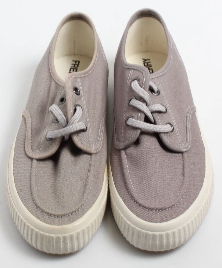 FRED PERRY EALING LOW TRAINERS UK 8 Ex Display EALINGGR401978