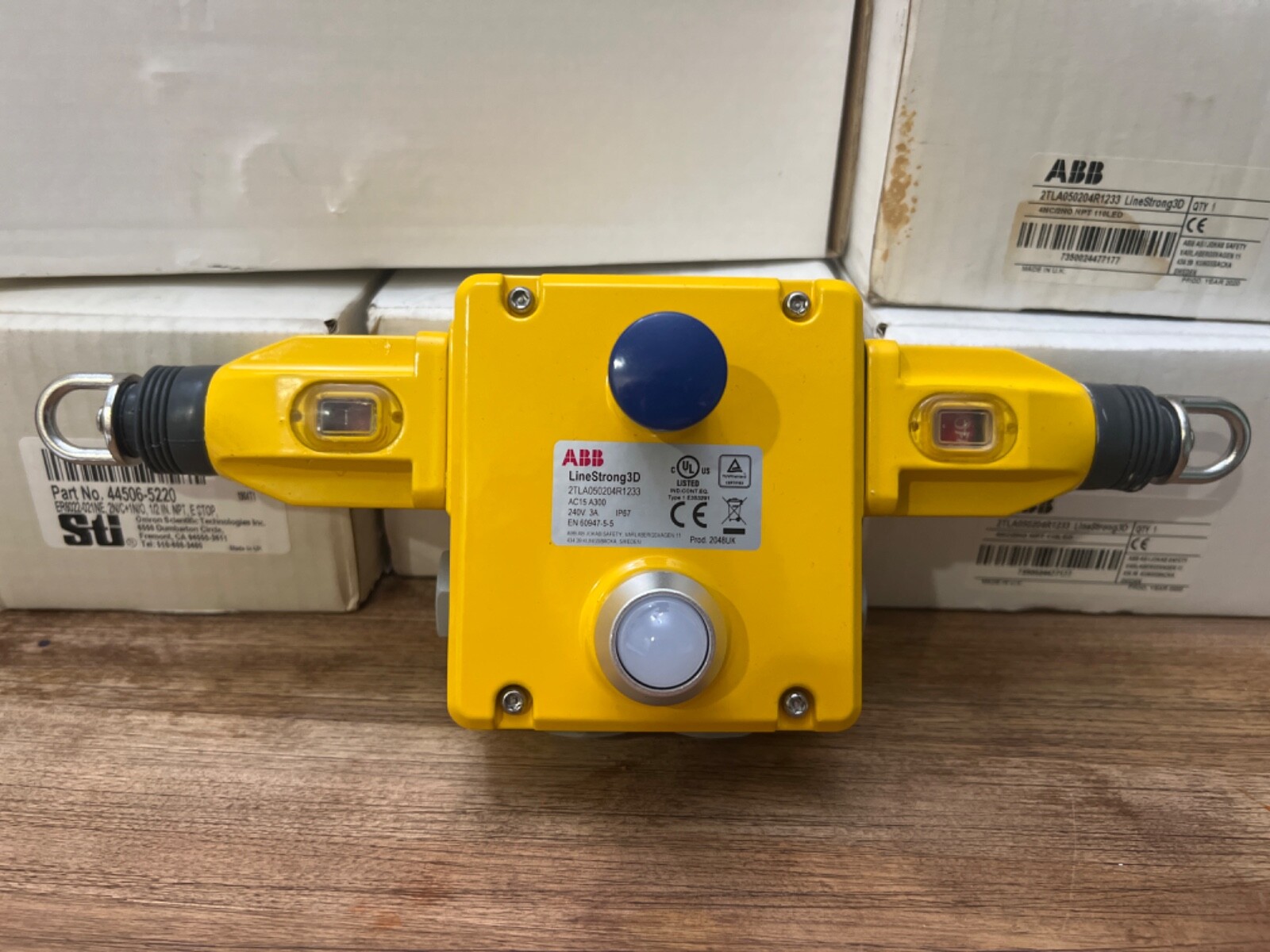 E STOP / ABB 2TLA050204R1233 LineStrong3D double sided cable e-stop
