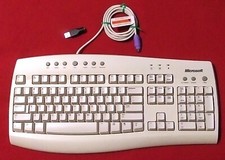 VINTAGE - WHITE MICROSOFT INTERNET KEYBOARD RT9443 WITH USB ADAPTOR X08-08200