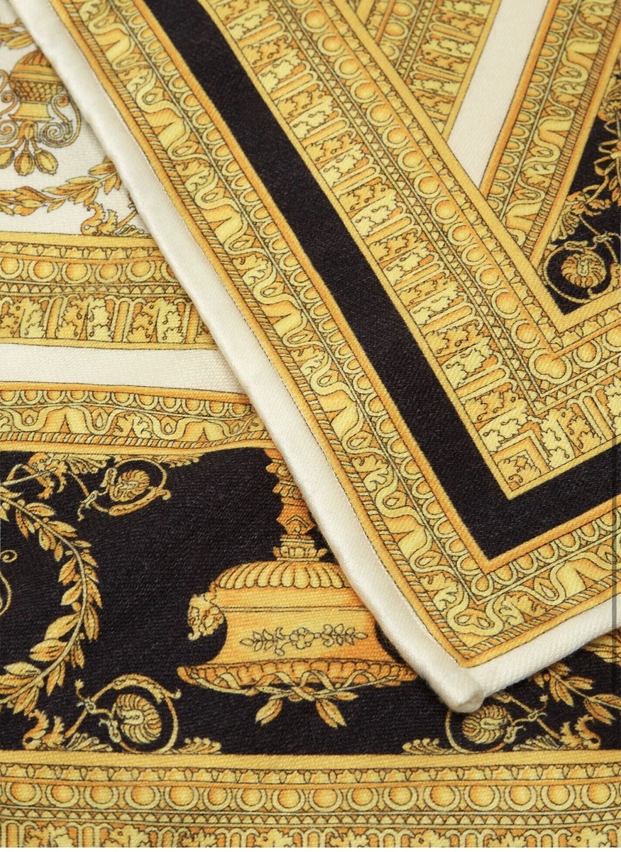 1 gold medusa baroque rococo black gold Fabric