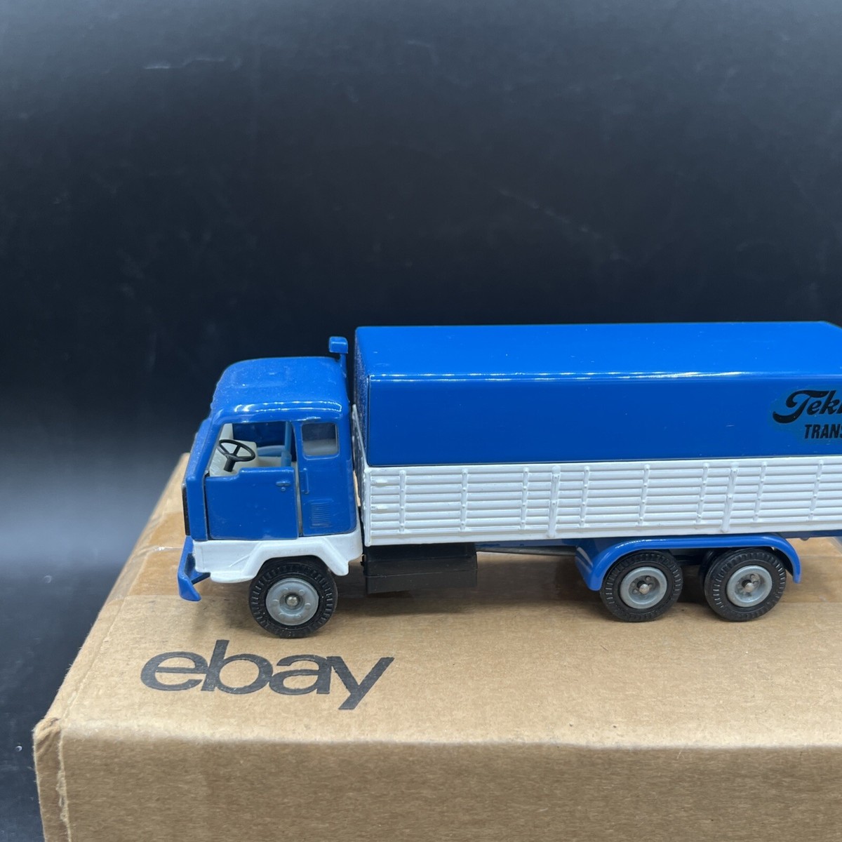 Miniature Tekno 1/50 - Volvo F89 Bâché 1972 (Réf 425) - Boîte Minichamps