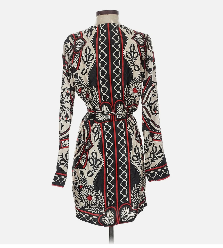 Farm Rio ÚNICO BLAZIER / MINI VESTIDO L GUCCI VERSACE Foto 2 de 4