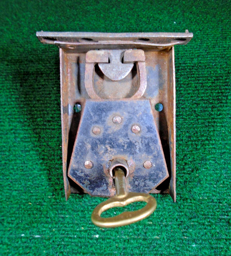 EARLY ANTIQUE HAND MADE TRUNK LOCK w/KEY - AWESOME - VERY CLEAN SET  (40000)