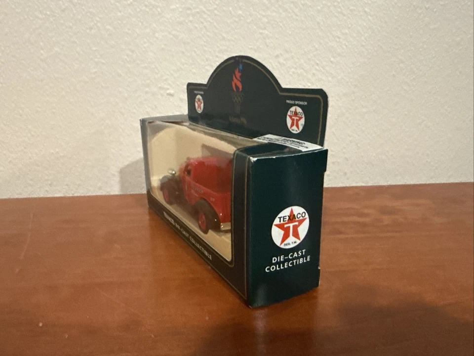 Lledo Texaco Atlanta 1996 Die Cast 1937 CHEVROLET Pick Up Truck - Image 2 of 4