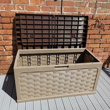 Factory Seconds: 335L Rattan Style Garden Storage Box with Sit on Lid – Brown