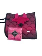 Equestrian Stockholm Set Schabracke Haube Bandagen WB DL Faded Fuchsia
