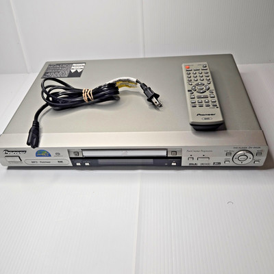 Pioneer DV-563A Universal DVD SACD CD Player w/ Remote TESTED WORKING See Video