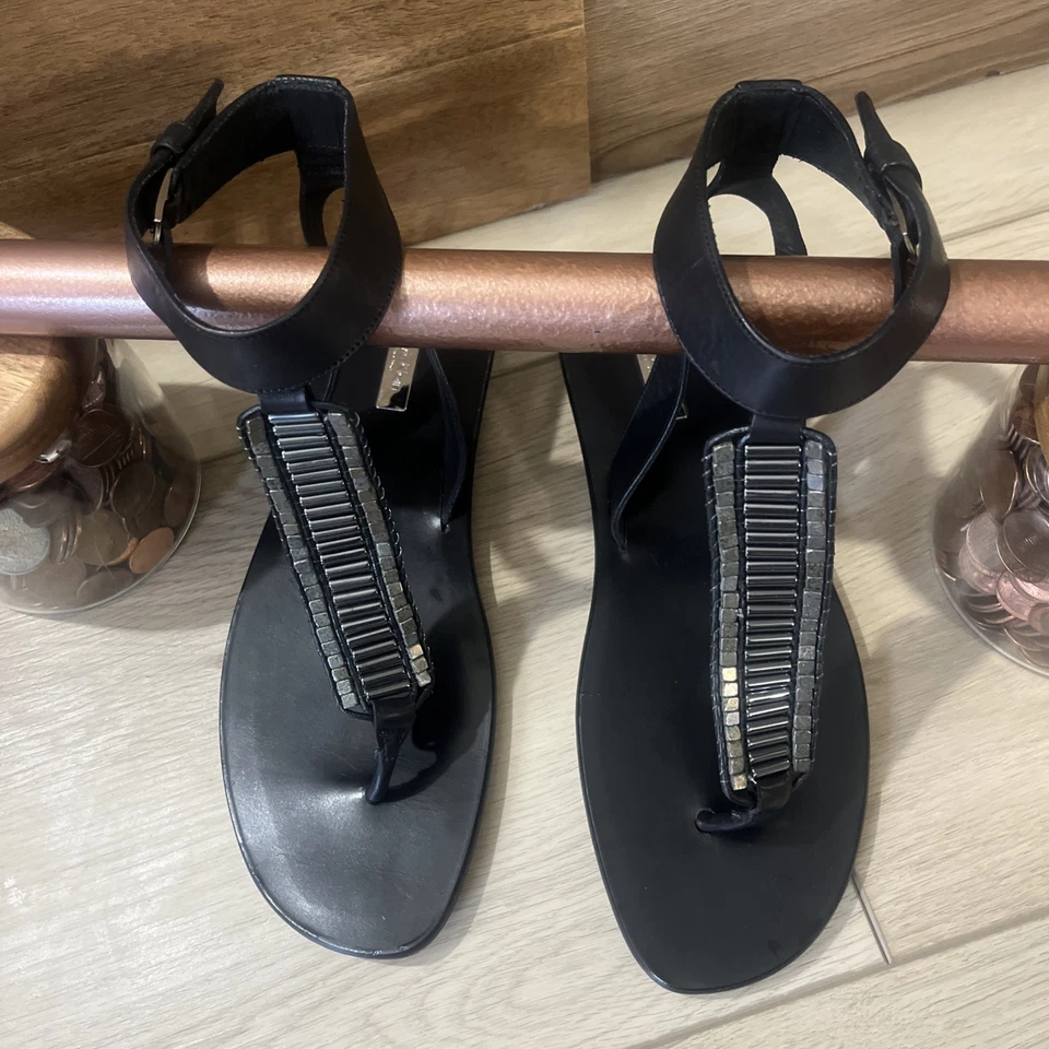 Sandalias planas negras para mujer con correa de tobillo con cuentas plateadas hechas en Italia talla 37 Foto 4 de 4